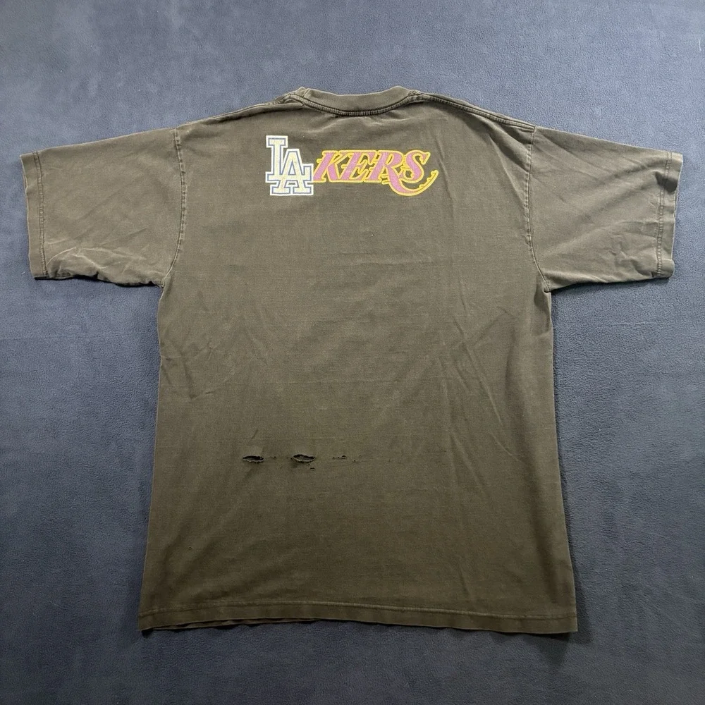 Vintage Y2K LA Lakers Graphic Tee Shirt 2XL Hoss Tee Staples Center Faded Black